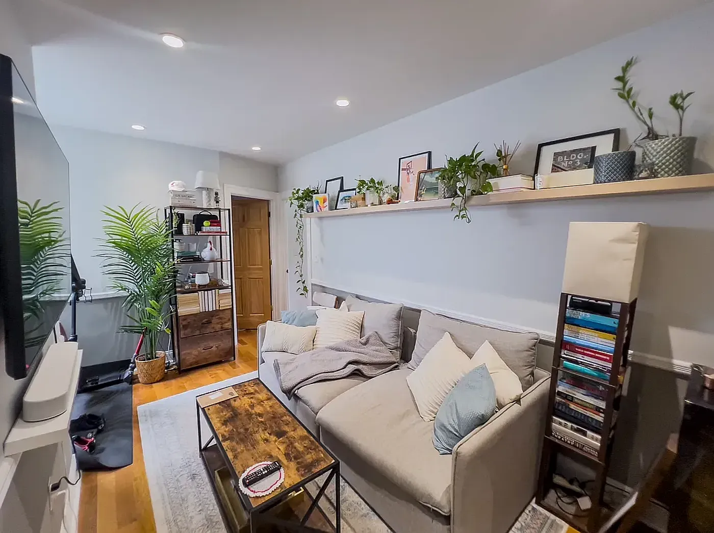 98 Thompson Street — Photo 3