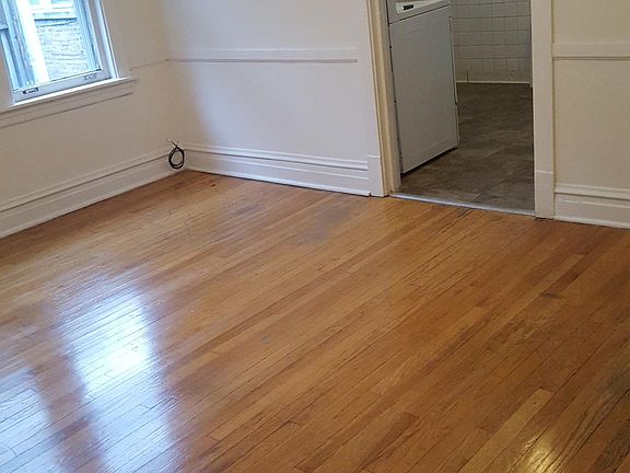 4th image of 6783 N Olmsted Ave #1
