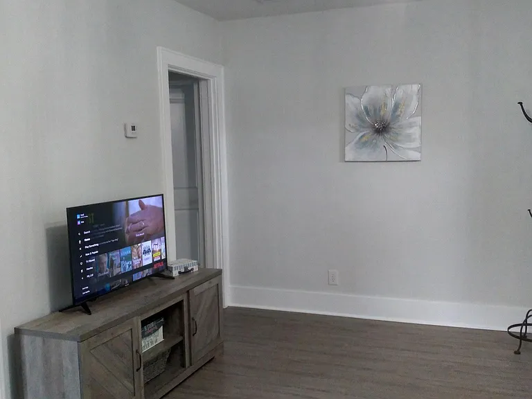 3645 Azalea Dr — Photo 2