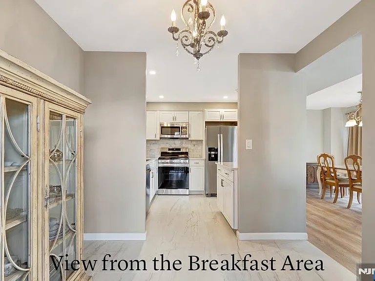 301 Chase Ct — Photo 7