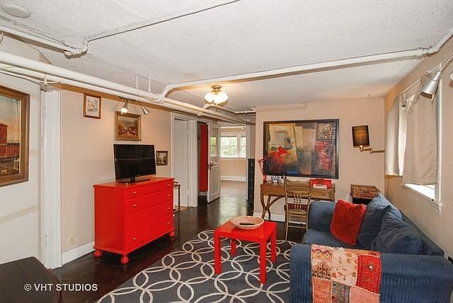 2nd image of 3944 Vernon Ave #B