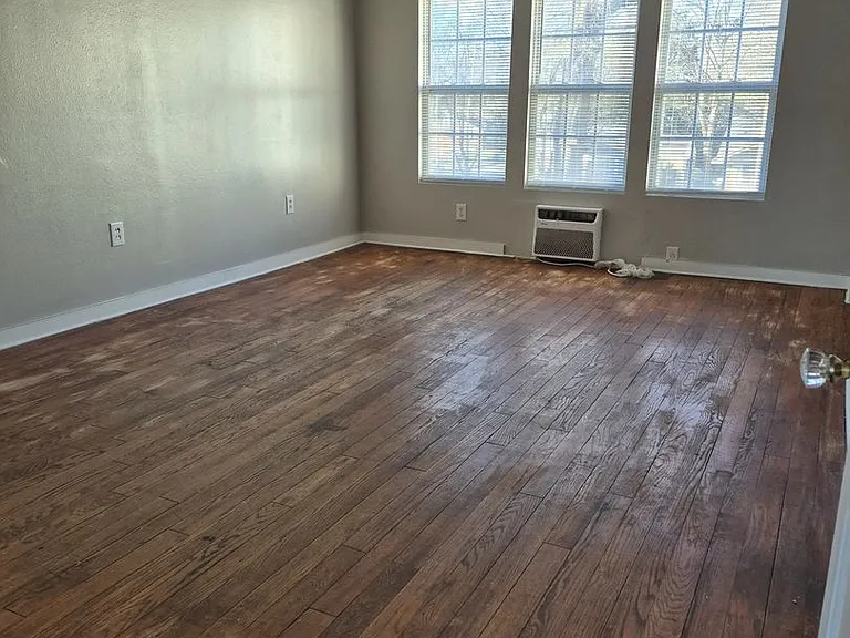 425 W Tennessee St — Photo 15
