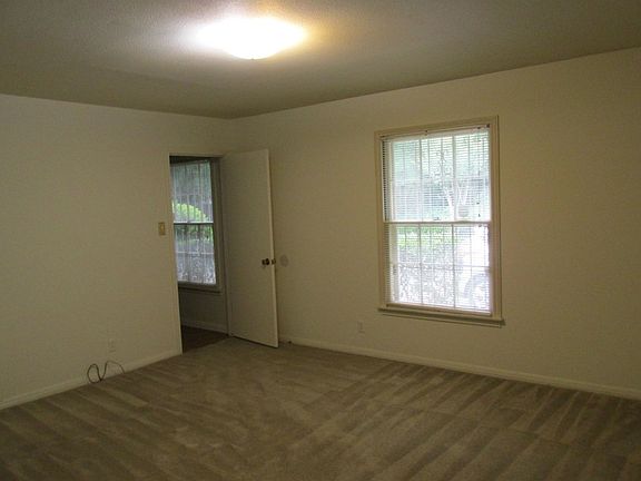 5th image of 3303 Jamesborough St #A