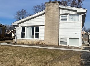 2414 Fontana Dr, Glenview, IL