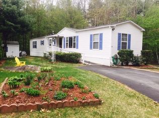 15 Englewood Dr, Raymond, NH 03077