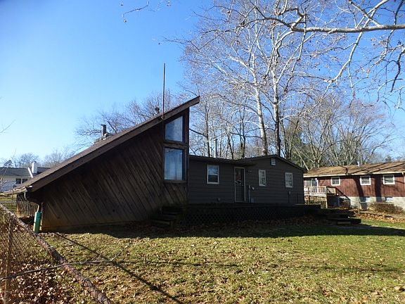 4th image of 321 E Dewey Dr #321