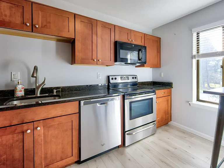 411 W Conestoga Rd #27 — Photo 8