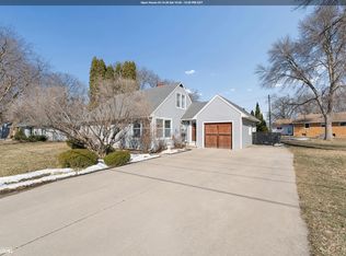 704 N Shore Dr, Clear Lake, IA 50428