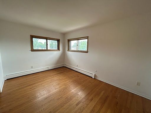 Large, spacious bedroom