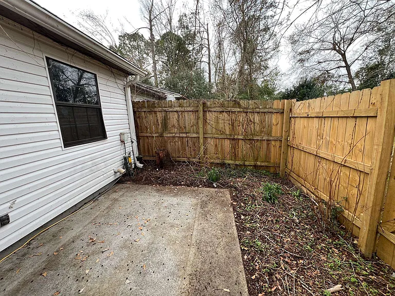 218 White Dr #D — Photo 17
