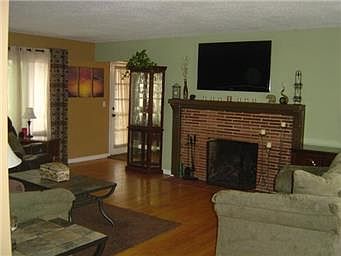 2nd image of 3940 NE Indianola Dr