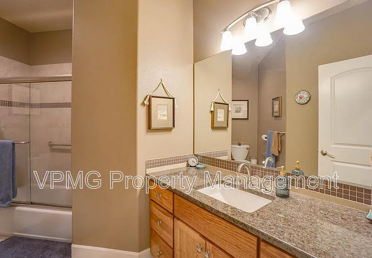 23517 NE 68th St — Photo 14