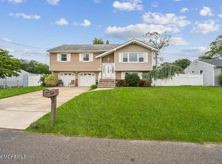 356 Dogwood Dr, Brick, NJ