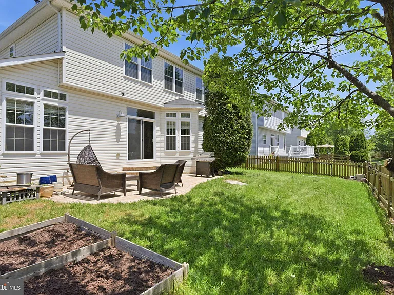 25403 Vacation Pl — Photo 40