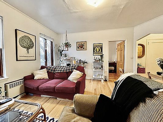 3rd image of 500 Humboldt St #2