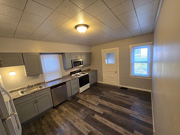 4th image of 4411 Bingham Ave