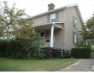 6835 Low St photo 1