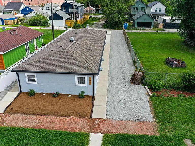 1631 Columbia Ave #A — Photo 11