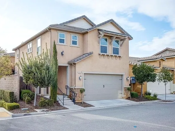 1504 N Vanguard Way, Clovis, CA 93619