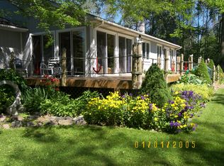 2390 Lakeshore Rd, Harbor Beach, MI 48441
