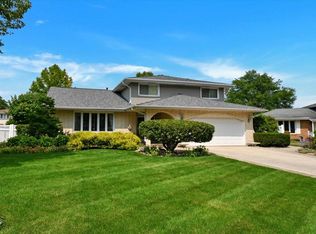 8814 Sycamore Ct, Tinley Park, IL 60487