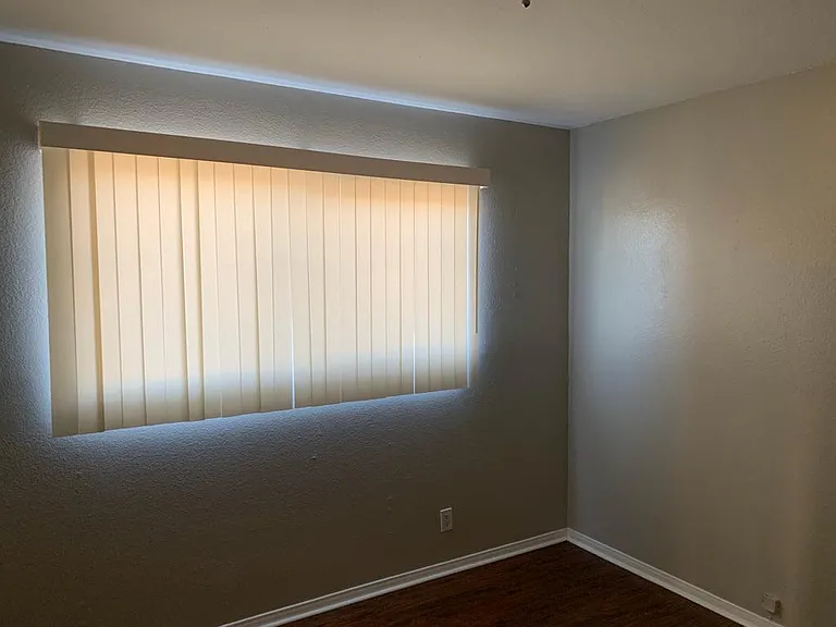 2478 Cambridge Ave — Photo 22