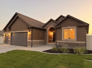 4443 N Butterfly Ln, Eagle Mountain, UT 84005