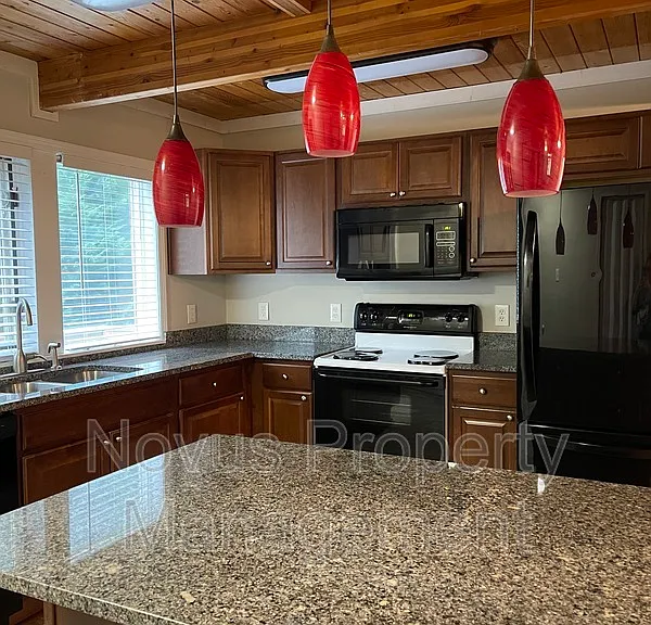 5095 Cumberland Ct — Photo 9