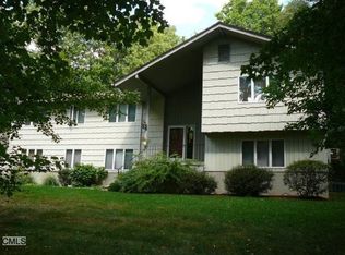 183 Putting Green Rd, Trumbull, CT 06611