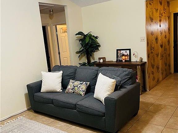 4th image of 2822 Tuscarora Dr