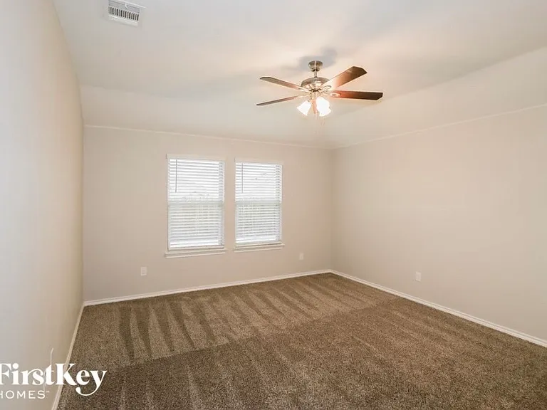 2339 French St — Photo 7