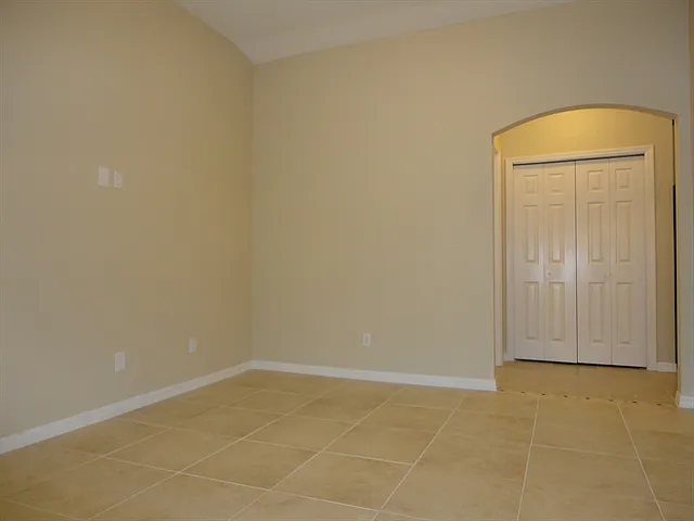 9710 Bay Colony Dr — Photo 5