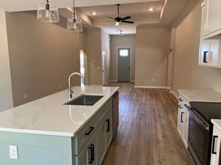 6415 Wildwood Ct — Photo 8