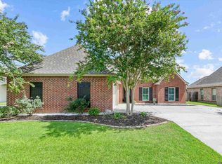 40444 Thomas Ave, Prairieville, LA 70769