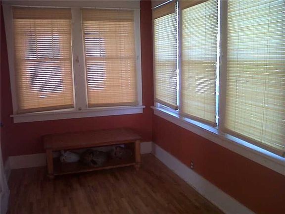 5th image of 438 E Beardsley Ave