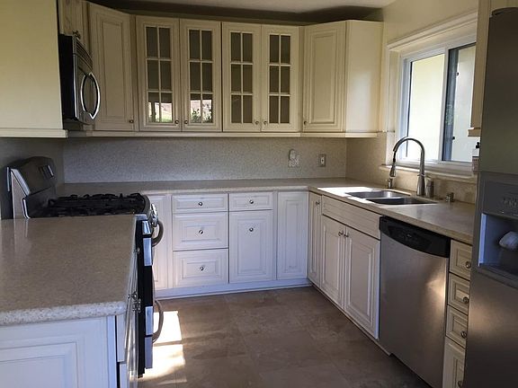 5th image of 2626 Borton Dr