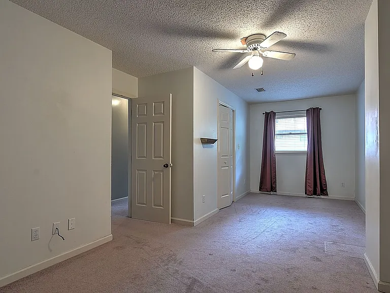 206 Windridge Colony — Photo 11