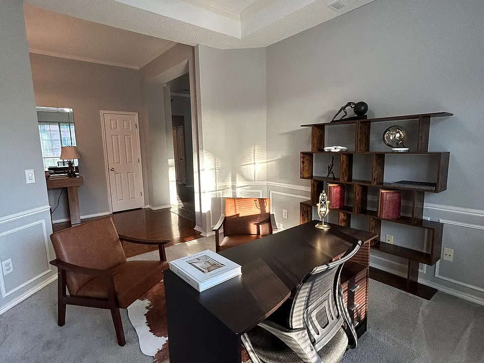 10809 Paisano Dr