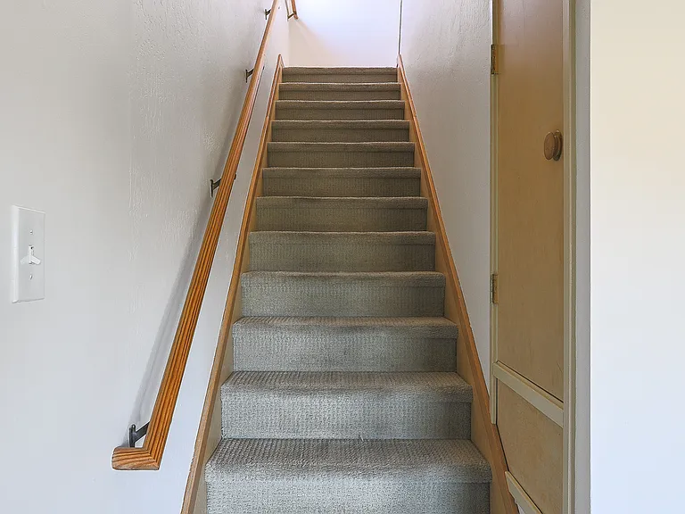 1735 Elm St — Photo 19