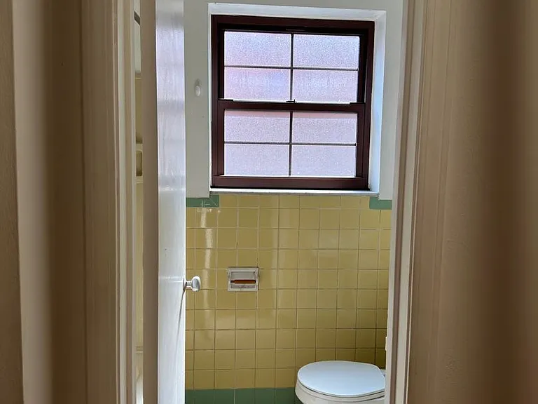 5424 Fifth Ave — Photo 100