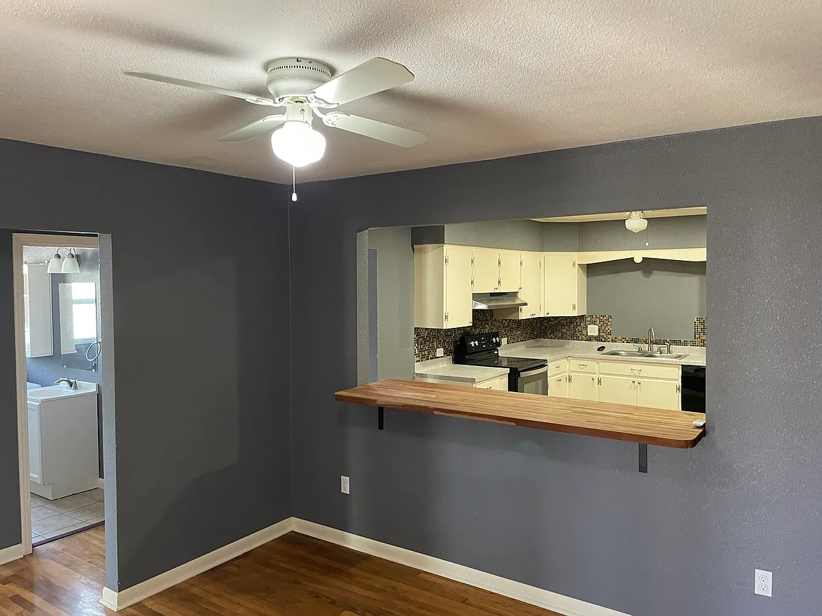 Building Photo - 462 Trudell Dr