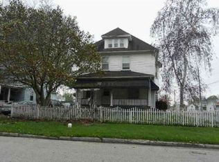 718 E Brooks St, Galesburg, IL