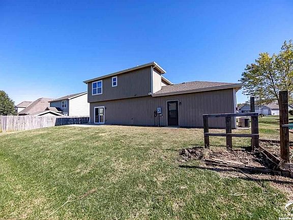 509  Santa Fe Baldwin City, KS listing photo #3