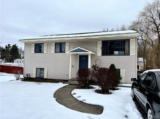 8791 Oswego Rd, Clay, NY 13041