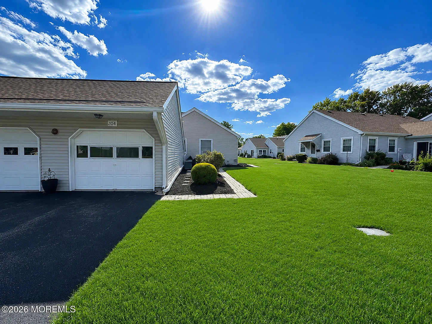 2 bed, $2,500 — Photo 3