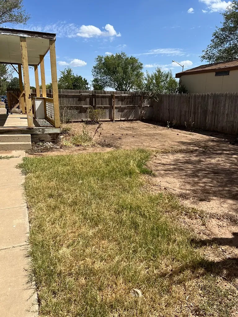 1242 Casa Grande St — Photo 3