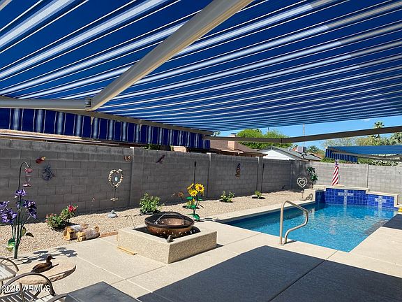 4th image of 3915 E WINDROSE Drive