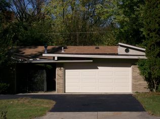 611 Omar Cir, Yellow Springs, OH