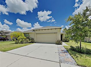 2204 4th St SW, Ruskin, FL 33570