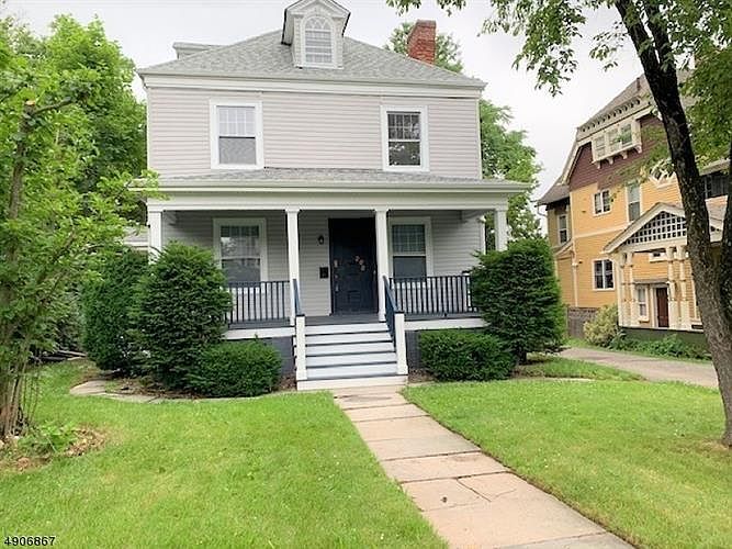 1st image of 285 Claremont Ave #1